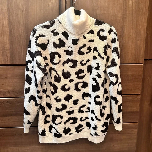 Cotton Emporium Sweaters - Cotton Emporium sweater size L